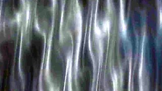 GILF Bimbo Shows Off Thick Body