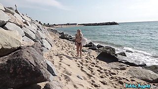 Elite Liz Rainbow at public agent clip