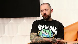 Bbyanni And Lena The Plug Having PlugTalk Threesome