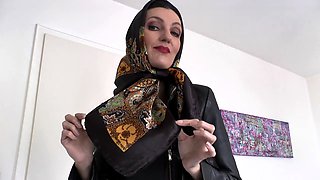 Stylish JOI session with Victoria Valente in a satin headscarf and leather jacket
