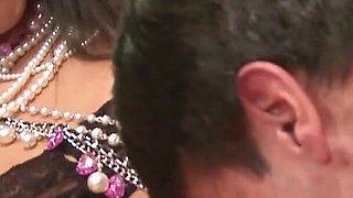 Skinny girl Cassidy Morgan seduce to fuck after first spring break party