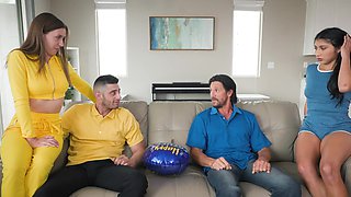 Kinky quartet: Tommy, Kortney, & Penelope indulge in wild foursome