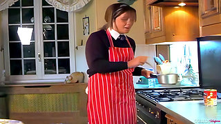Soup Kitchen Video Featuring Samantha Buxton