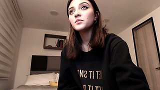 Amateur Webcam Teen Flashes Masturbates