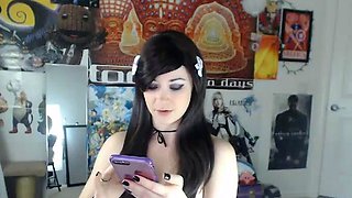 Amateur Webcam Teen Masturbates And Teases