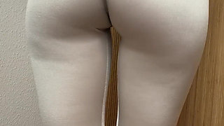 Hkjsexy Video Quickie - Posing, Leggins & Cameltoe