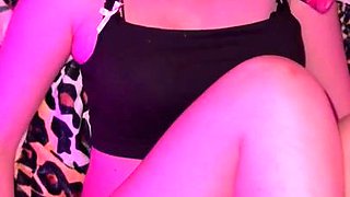 Lea Suce Dans Ce POV Jusqu'a Ce Que Son Ami Jouisse Dans Sa Bouche(2K) - Blowjob