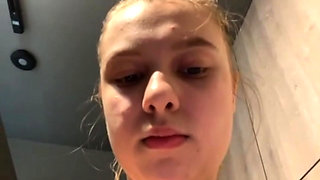 Masturbate in the changing room