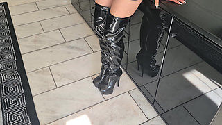 How Do You Like My Latex Outfit? or Should I Take It off?