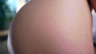 SMALL TIT BRUNETTE TATTOOED TEEN GIRLFRIEND CAUGHT IN SHOWER