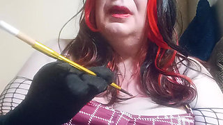 BBW TV talks dirty whilst smoking using a long stemmed cigarette holder