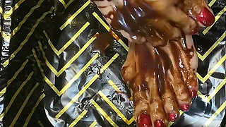 Compilation of Melove's Messy Feet & Long Toes