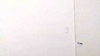 Double amputee masturbates screaming for cock!