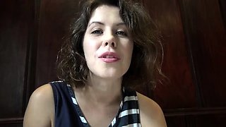 Brunette Couch Webcam Solo Fun Masturbating