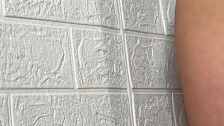 Gloryhole: It Melts as if It Was Waiting for Her