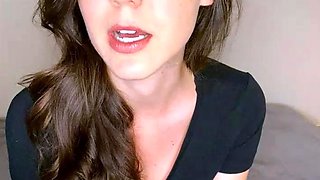 Amateur Teen with Huge Dildo Masturbating on Webcam