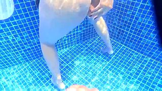 Pool bang-out homemade Desconocido Sorprende a COUGAR Culona
