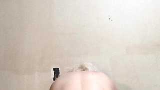 Twerking N Squirting Slut