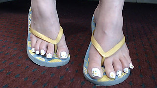 Lemon flipflops and toenails