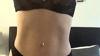 Amateur Webcam Teen Masturbates And Teases