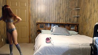 Close up teen wet pussy orgasm