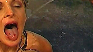 Ggg John Thompson - Wet Blonde Slut Craves Golden Shower Piss Play