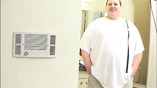 Pregnant blonde girl wants a dick now