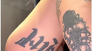 In Mcdonalds Playing With My Pussy Until I Cum!