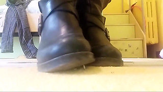 A Gorgeous but Sadistic Giantess.. Machines Have No Hope of Being Saved