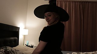 busty blonde babe natural boobs big breasted babe di