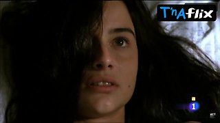 Beatriz Rico Milk cans, Lingerie Sequence in Pesadilla Para Un Rico