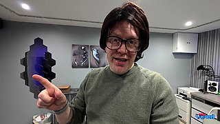 Kitty Macleod - Gets a Fucking Load