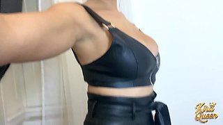 Kira Queen Rubs Her Clit To A Gushing Orgasmic Finish!