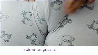 Cameltoe- Masturbate with Pajama- Rubbing Pussy with Pajama