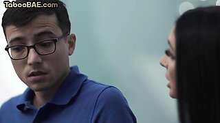 MILF dirty bitch seduces stepson b4 fucking hardcore