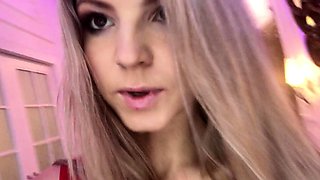 Amateur blonde with big boobs masturbates cam