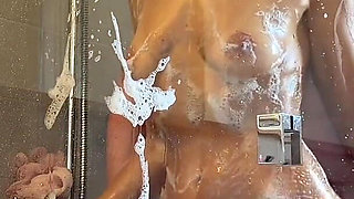 Hot MILF Invites a Man in to Her Shower and Gives a Good Blowjob and Rimjob Before Getting Fucked!