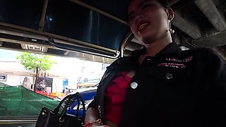 Cute Thai teen Tuk Tuk ride and sex