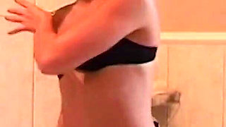 Hot Girls Fingering Themselves Hard in the Bathtub