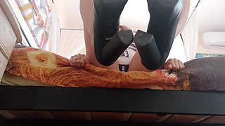 The Italian Mistress Makes You Feel Like a Nobody