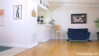 Jaw-dropping young lets her Big Dick stepbro bang her