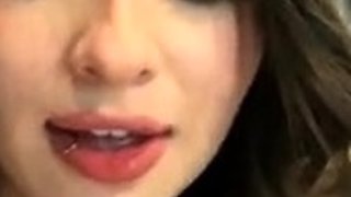Brunette Solo Webcam Masturbation