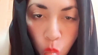 Irani Muslim Hotwife