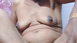 Tamil Aunty Pussy Show in Video Call