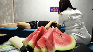Amateurs on hidden cam
