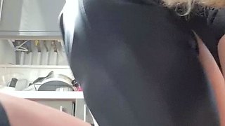 Blonde cute ass play and jerks off