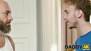 Daddy4K: Gentlemans Bout between Daddy and Ara Mix
