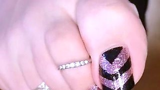 Amateur hottie solo masturbation