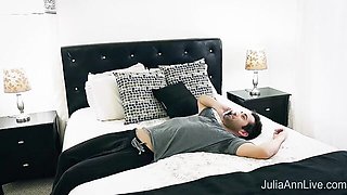 Tough Julia's doggystyle xxx