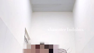 Lonely Aunt Michelle is having a blast!